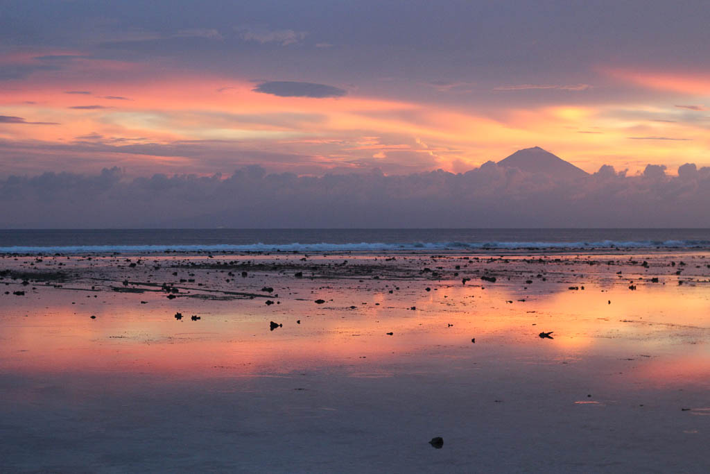beautiful-places-to-visit-gili-trawangan-sunsets-f767bb.jpg
