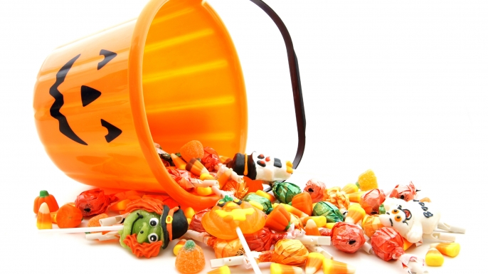 hungy-halloween-candy-iStock_000021704258Large-E-c2c137.jpeg