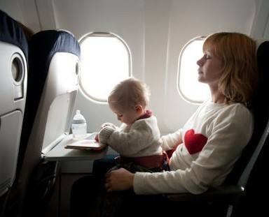 家长带宝宝坐飞机如何省力又省心？